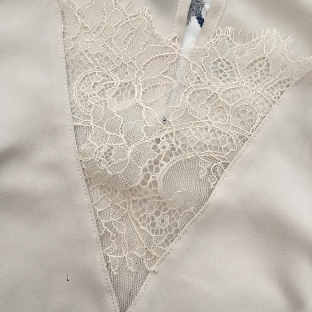 Dressing blouse - Picture 2 of 2